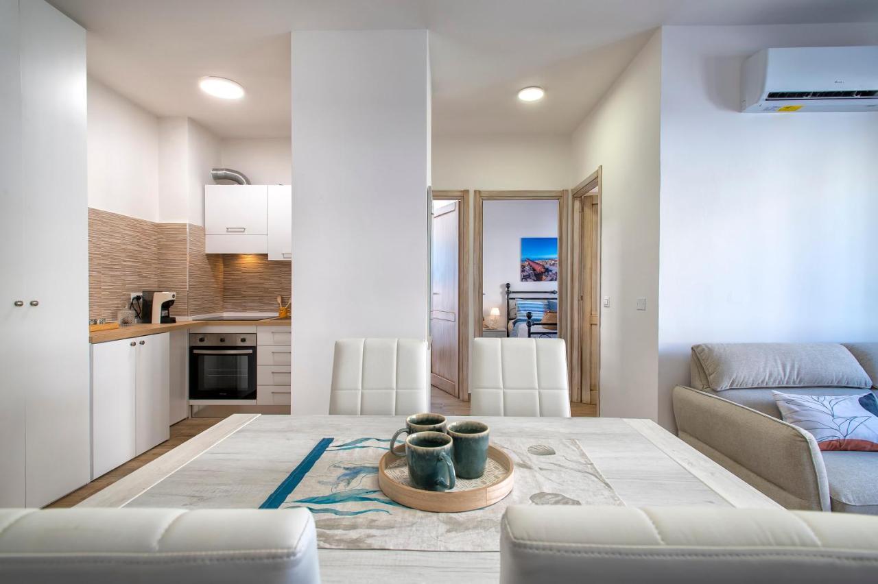 Pufferfish Apartment With Private Terrace Alghero Bagian luar foto
